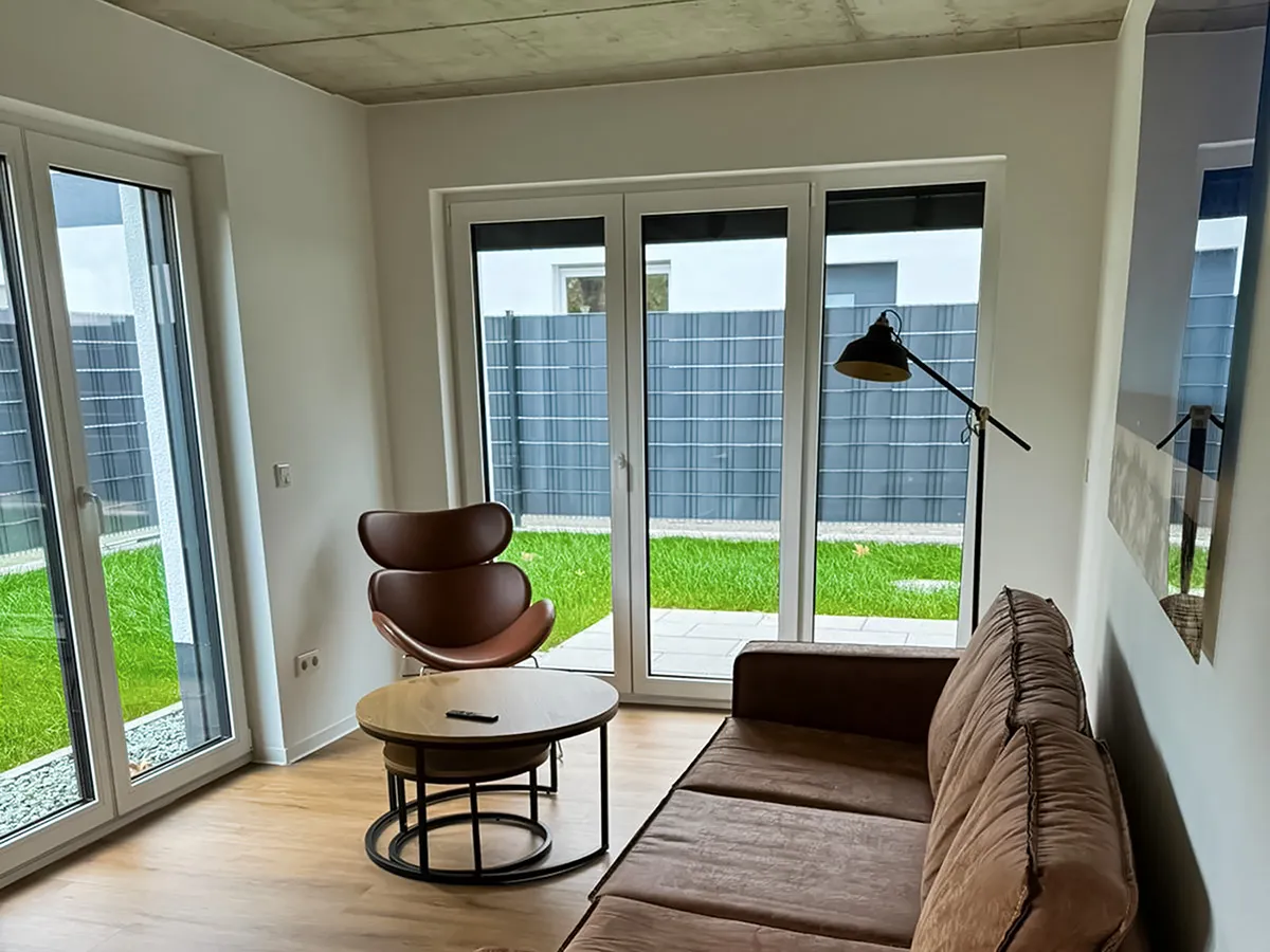 Living room overlooking the lounge area.